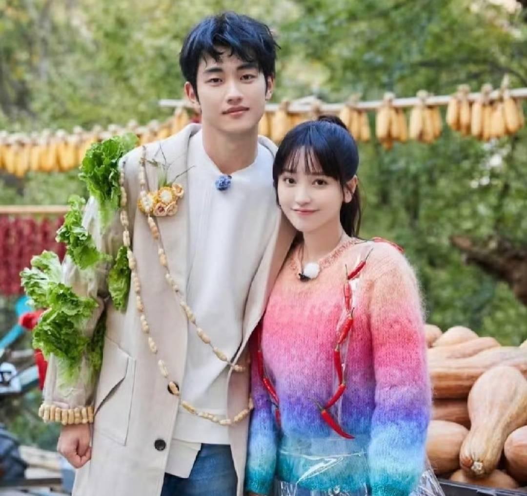 金莎官宣结婚，主动做婚前财产公证
4月9日，43岁金莎与26岁孙丞潇官宣领证，两