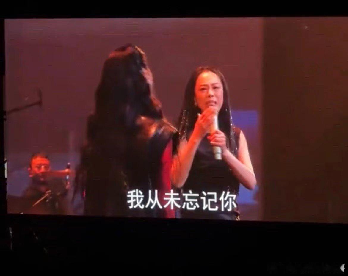 #藏在黄绮珊歌声里的故事感#黄绮珊的歌声里有她的故事，不仅听到她的声音，还有她的