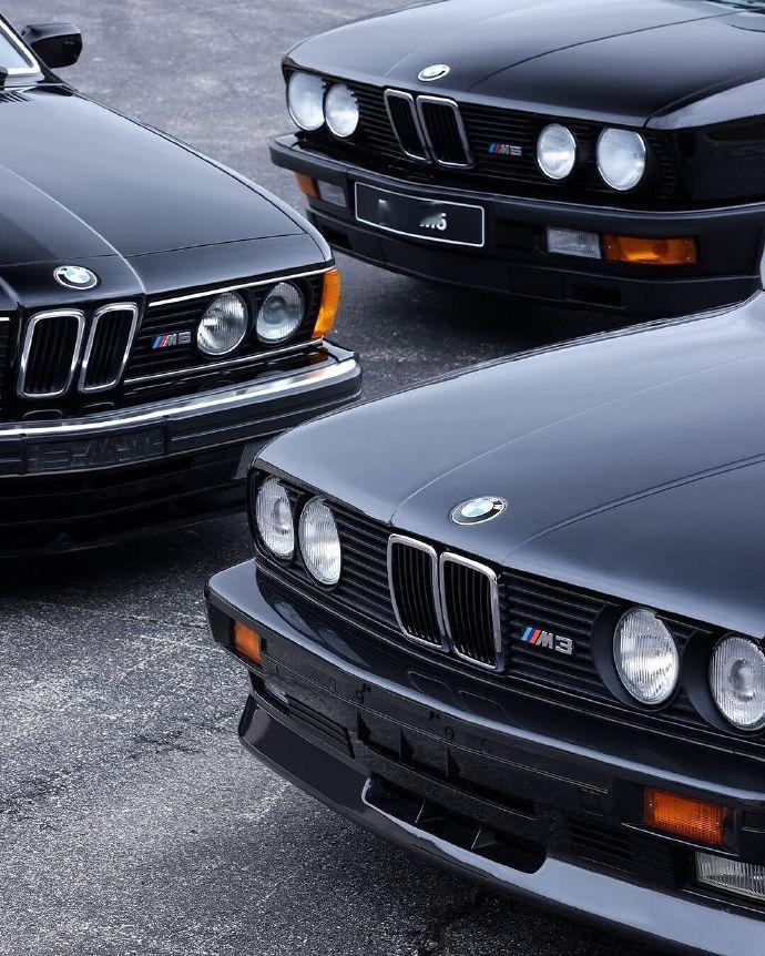 复古的圆形大灯造型，你们觉得和现在的大灯设计比，哪种更有味道？ ​​​