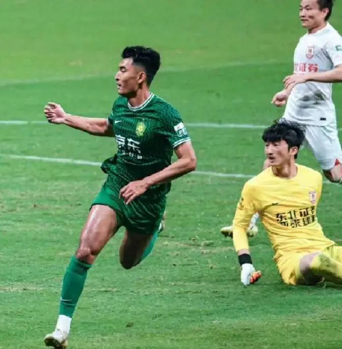 2024中超揭幕战，成都蓉城5比1横扫深圳新鹏城，费利佩独造三球闪耀全场，新援三