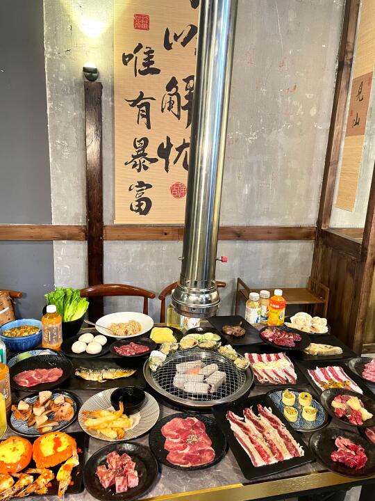 成都zui牛自助烤肉🥩100块吃舒服😋
