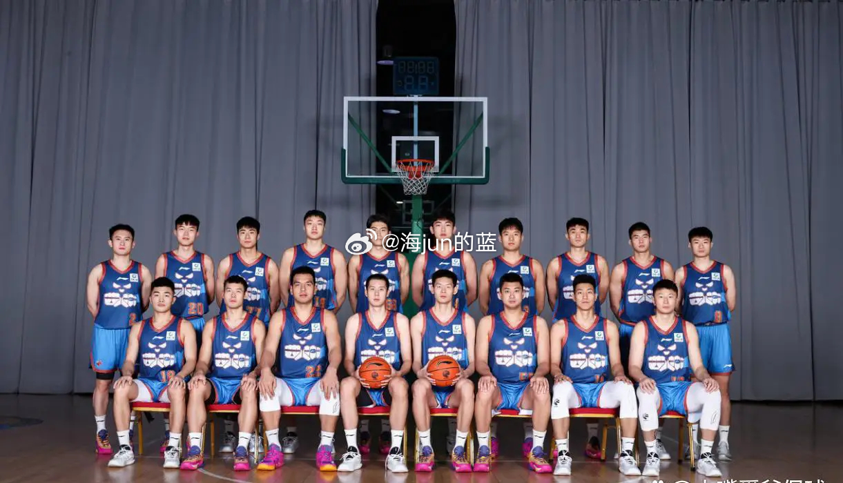 今天四川队把卫冕冠军广厦惊出一身冷汗，前三节双方打的有来有回，四川在第二节单节比