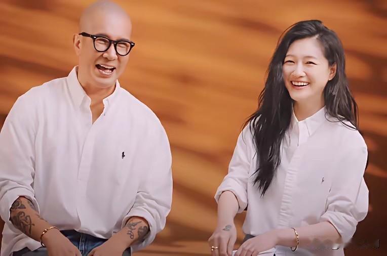 别被具俊烨制作的“S”型台阶骗了
这根本就不是一个艺术品
看完这些细节才知道这分