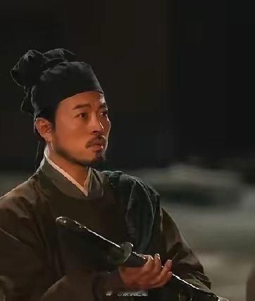 《清明上河图密码》里的万福改观了啊，看前面几集一直都觉得他就是个官场小人，溜须拍