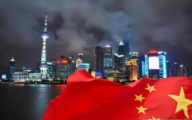 发现一个特别讽刺的规律：但凡中国科技有重大突破，快摸到美国霸权天花板了，第一批跳