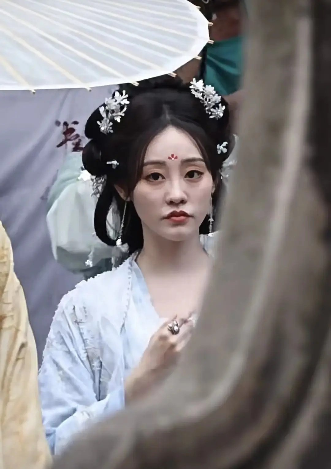 祝绪丹长了一副不受人待见的苦相脸 ​​​