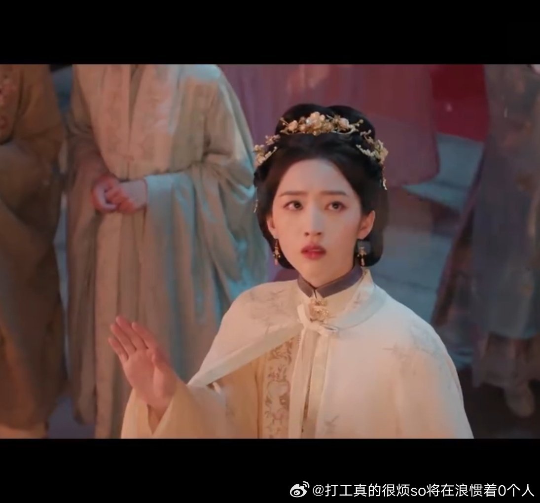 邓恩熙和张艺凡一样时代峰峻zy咖罢，05后都全演古偶女主了青春啊但不“靓丽”，五