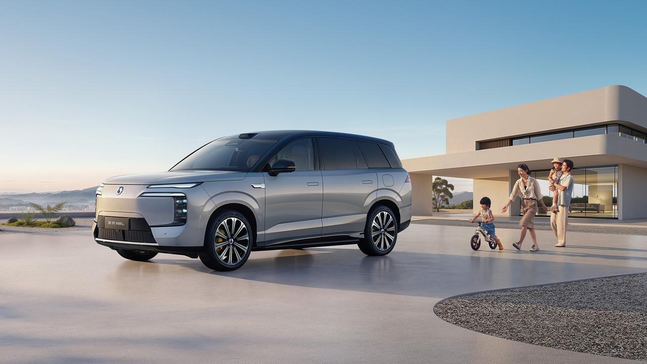 大六座豪华 SUV 腾势 N8L 闪充版，用大空间与满配细节拉满全家出行幸福感