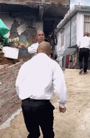 孙行者遇见行者孙，再会者行孙?[呲牙]