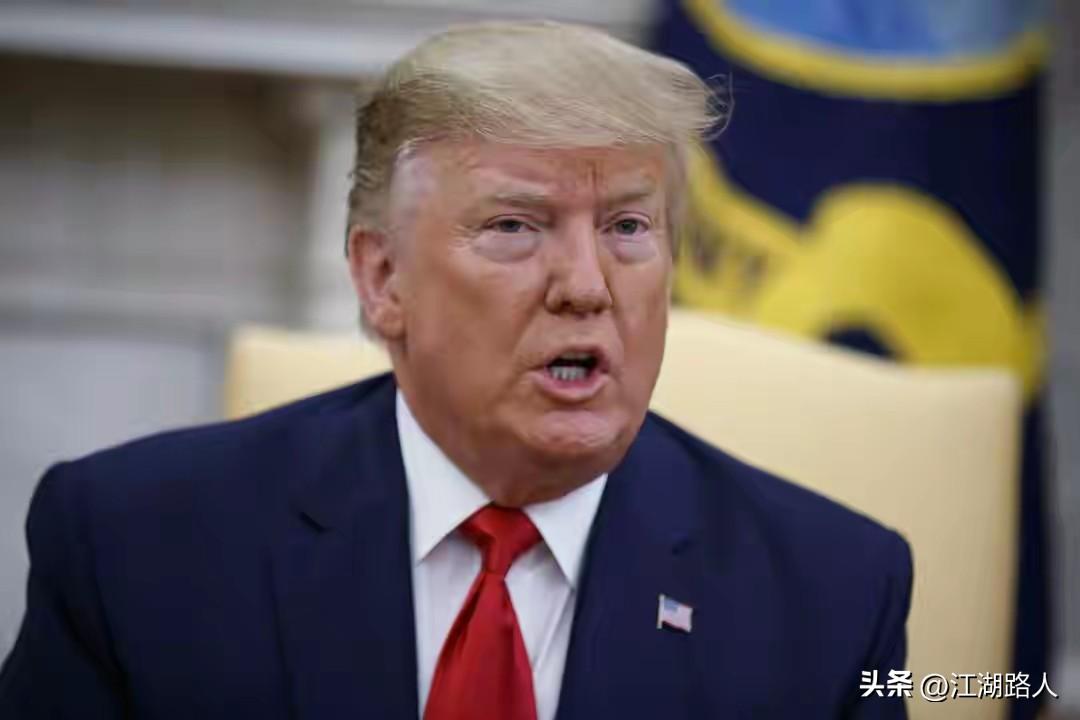 世界上最愚蠢的人，就是那些相信特郎普和美国以及对特郎普和美国仍抱有幻想的人；世界