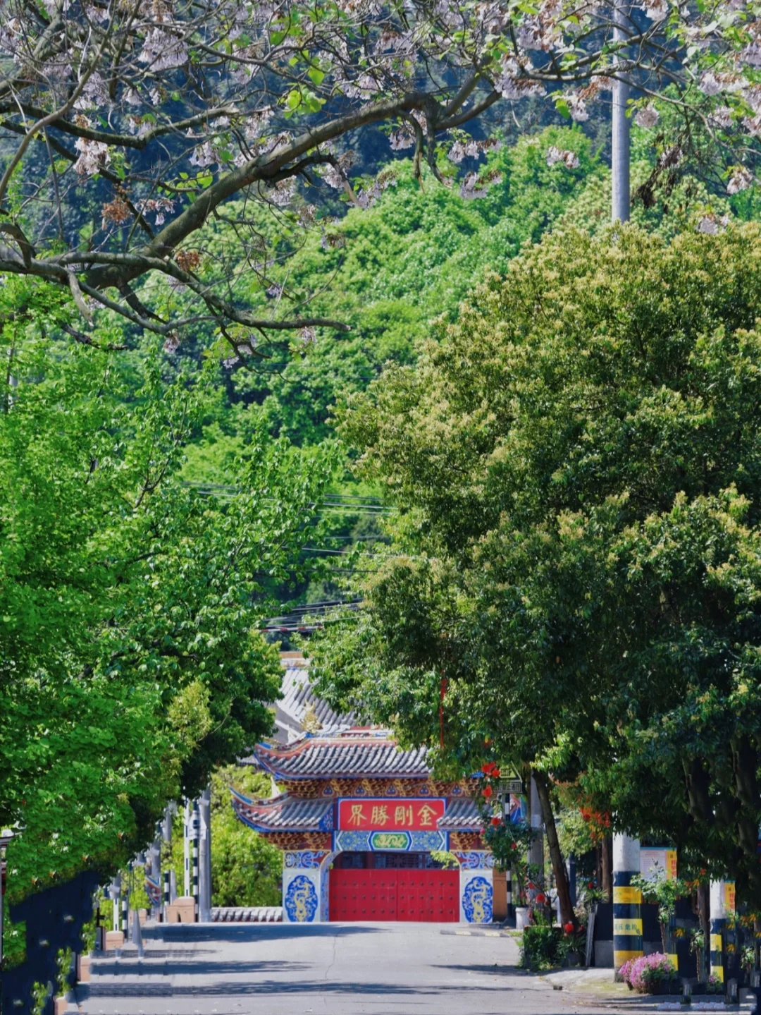 千年白塔，北宋古韵，成都不止大慈寺昭觉寺