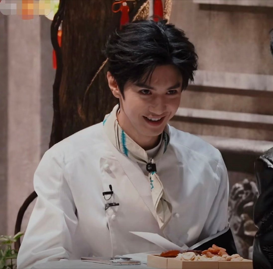 陈哲远与腹黑阴湿男的适配度大侦探陈哲远在大侦探里演腹黑阴湿男也太贴脸了！一句台词