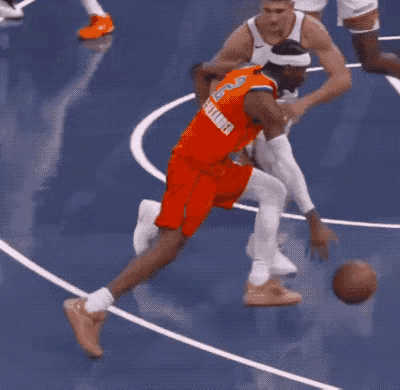 不愧是球场艺术家！亚历山大轻描淡写打成2+1！

NBA杯四分之一决赛，雷霆队主