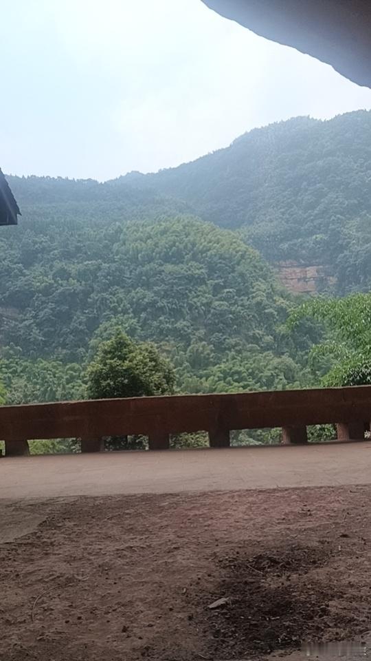 直播泸州 【四川省泸州市叙永县发布高温红色预警信号】叙永县气象台2026年07月