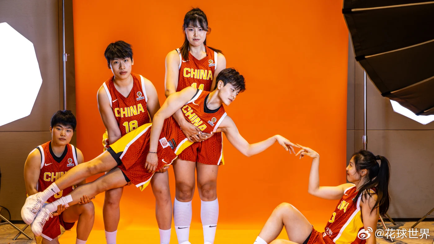 今晚CBA第二阶段开打的同时，中国女篮世预赛的比赛也开始了，晚七点半中国女篮vs