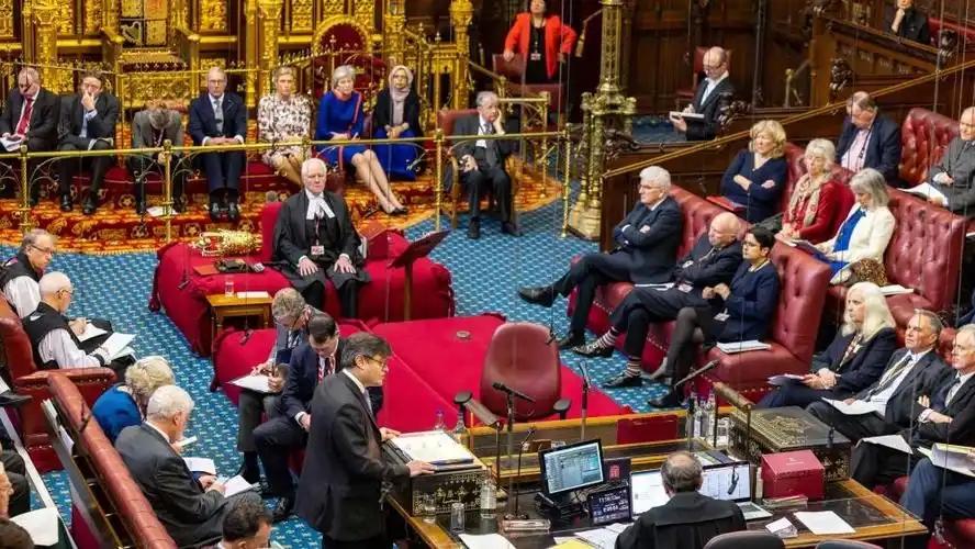 中英关系要缓和了？英国方面突然官宣，将在本月派一跨党派议员代表团访问中国，这是7