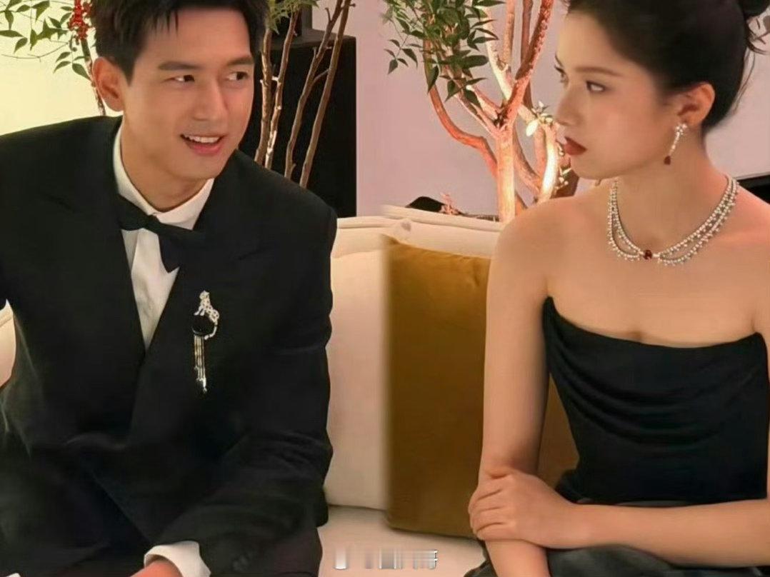 李现张婧仪雾里青发布节奏 李现张婧仪雾里青概念海报 啊啊啊啊啊，现偶的神终于要来