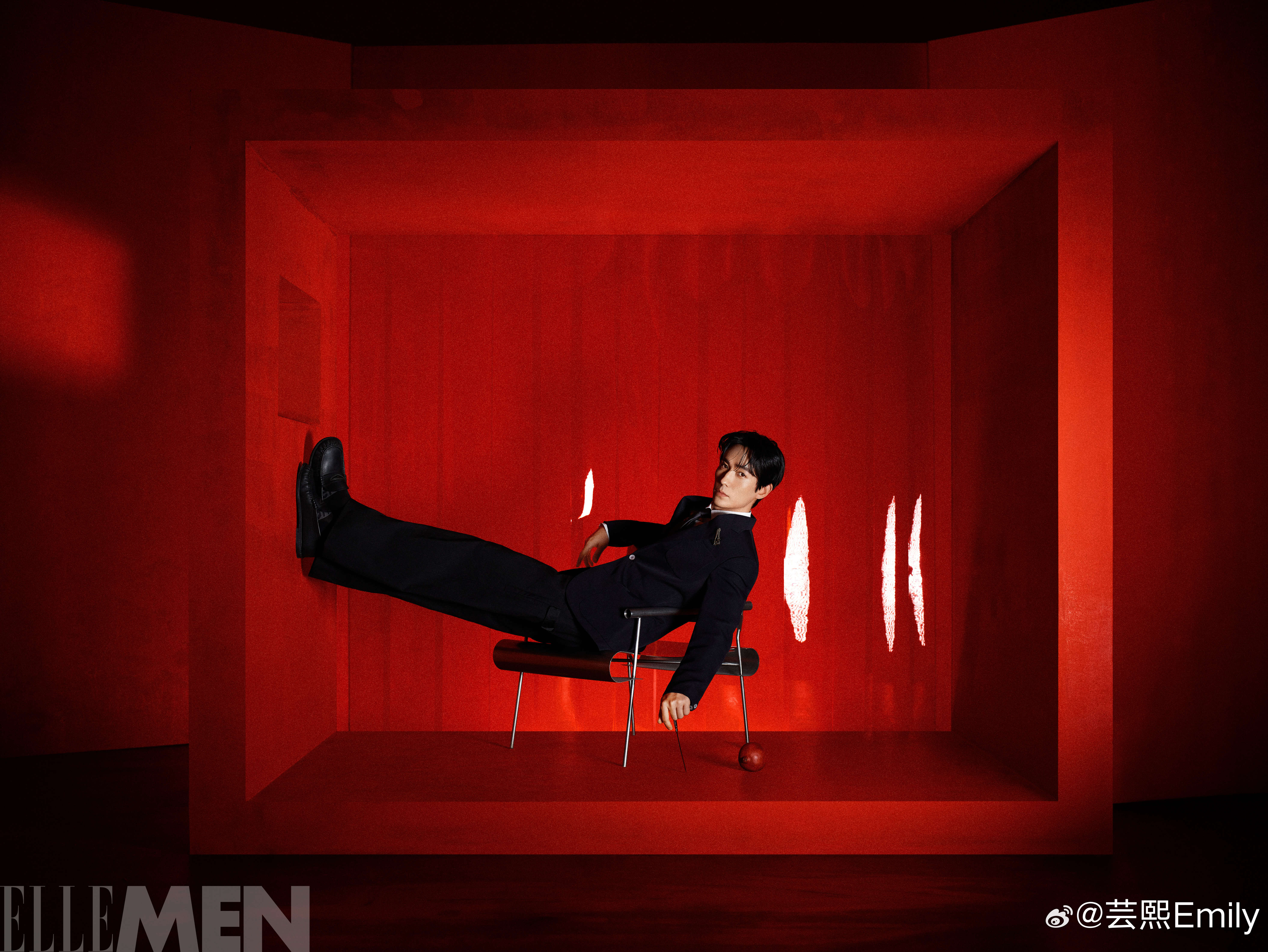 朱一龙ELLEMEN三月刊封面朱一龙解锁《ELLEMEN睿士》2026开季三月刊