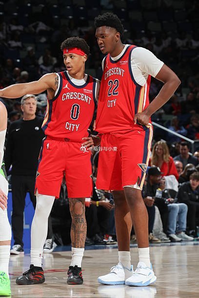 鹈鹕又想着要练费尔斯和奎因两个乐透秀，又觉得自己这赛季战绩能回勇所以送走了202