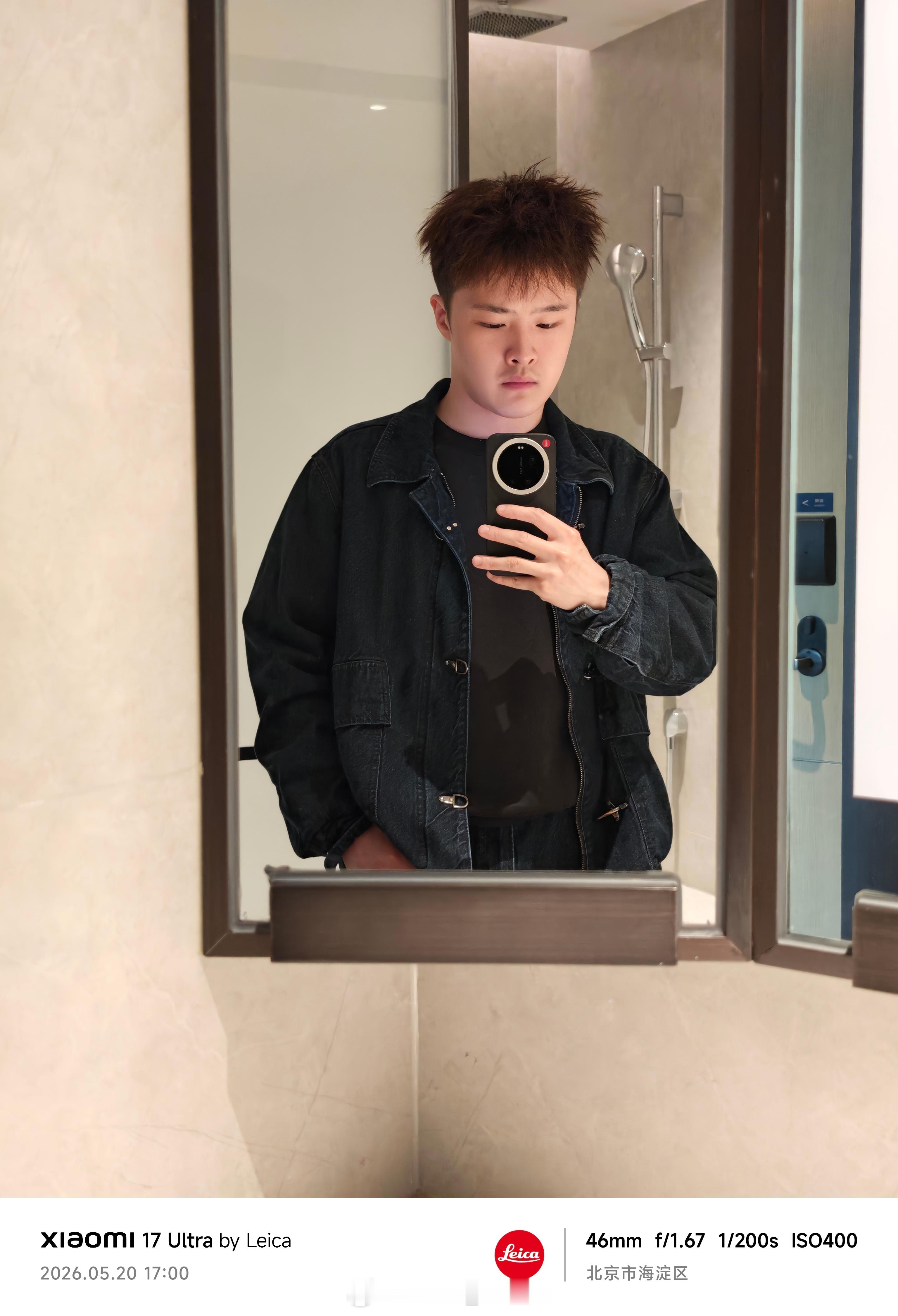 OOTD，有望具备注抓不错发型的能力。 