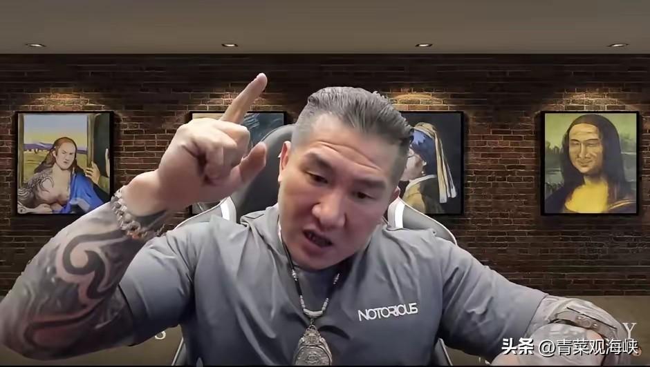 馆长喊“斩首赖清德”遭起诉，庭审2分钟比买菜还快！当场要求赖清德对质，绿营直接破