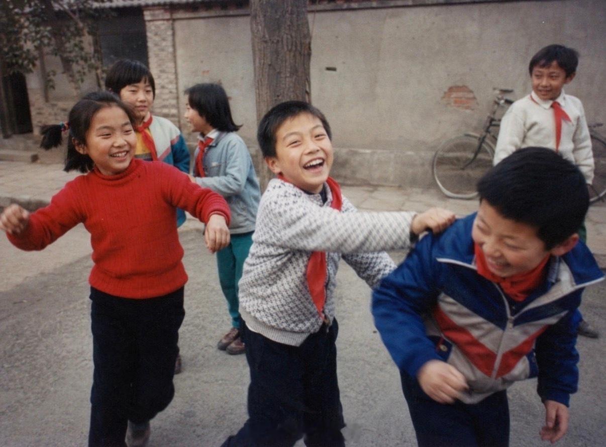 第一次对AI感到恐惧你敢信这些都是AI生成的图片，我已经傻傻分不清楚了，和真实拍