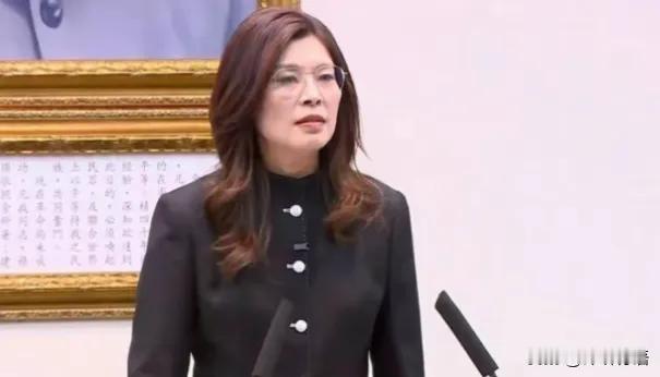 撕破脸！郑丽文当中发飙，对着马英九、洪秀柱、朱立伦等前主席火力全开，痛骂他们掏空