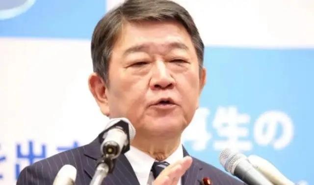 茂木敏冲对中国喊话！这位日本外务大臣就中日对峙发出警告，如果中国再想要揪着历史问