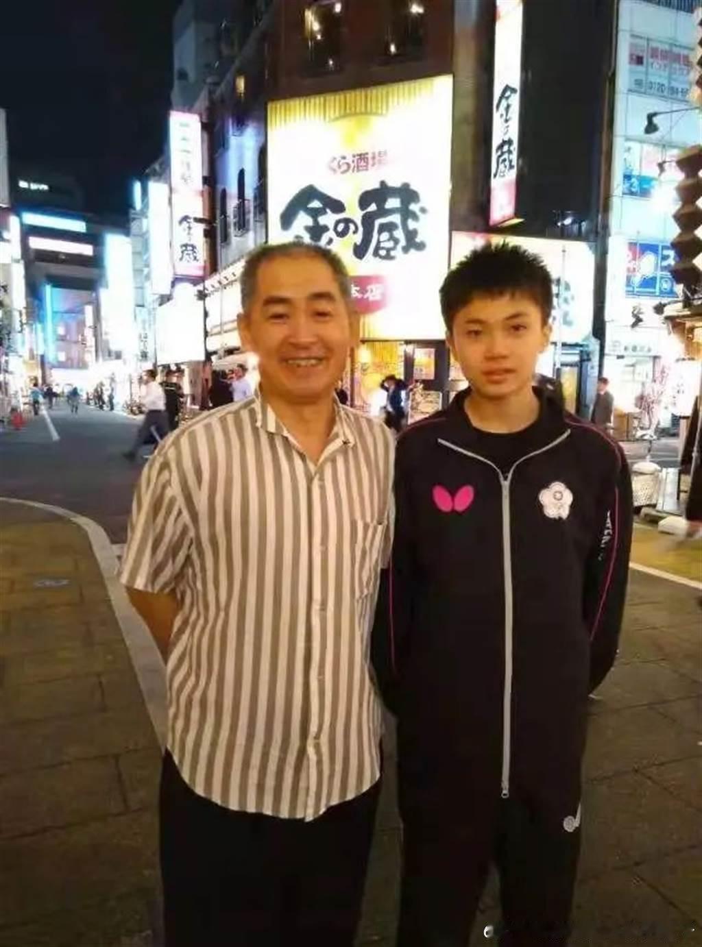 林昀儒恩师綦戈教练21年的一段采访🎤谈林昀儒的培养与情绪管理。又想起他们俩第一