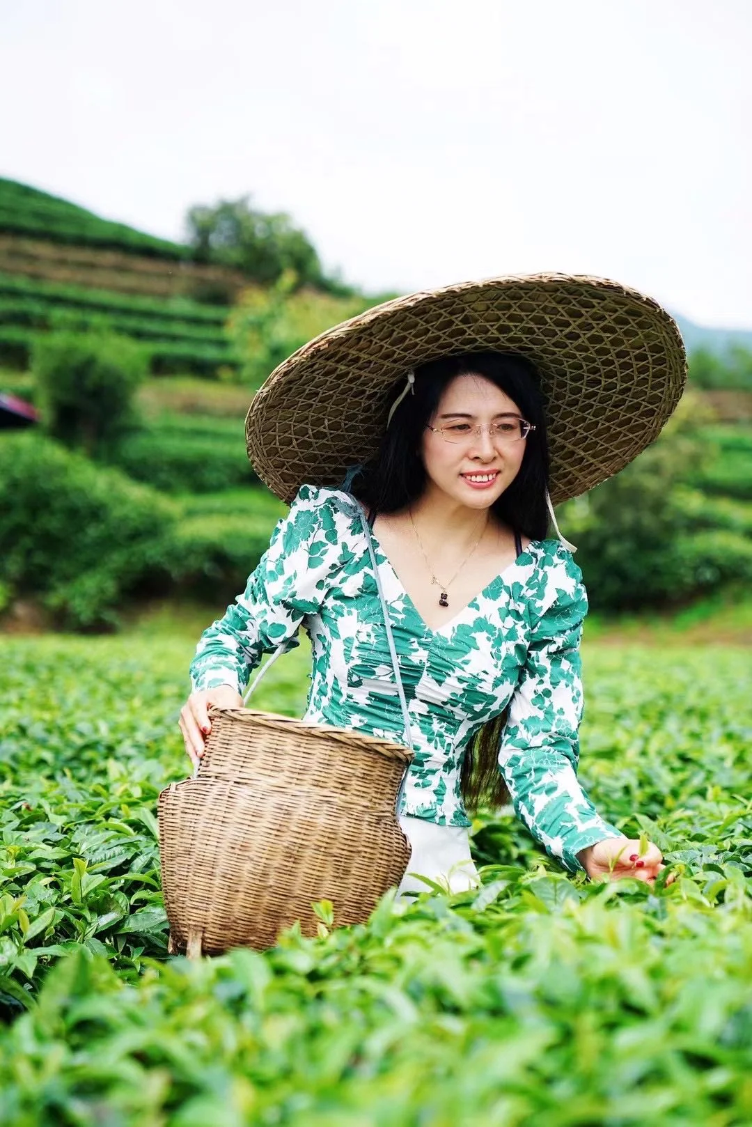 🌿峨眉小众玩法 | 治愈系茶山，是我想要松弛