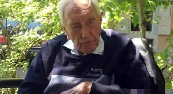 很多人执着地追求长寿，觉得活得越久，人生就越圆满，但2018年，104岁的澳大利