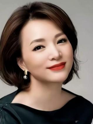 董卿知性，周涛大气，李红温婉，欧阳夏丹阳光。央视四大美女主持，以才情与魅力，惊艳