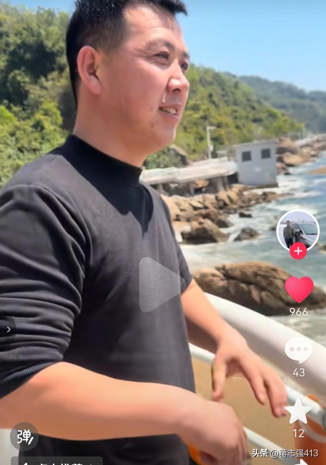 林区小明广东散心，粉丝更关心的是谁给林区小明拍的视频。自从林区小明办完离婚手续后