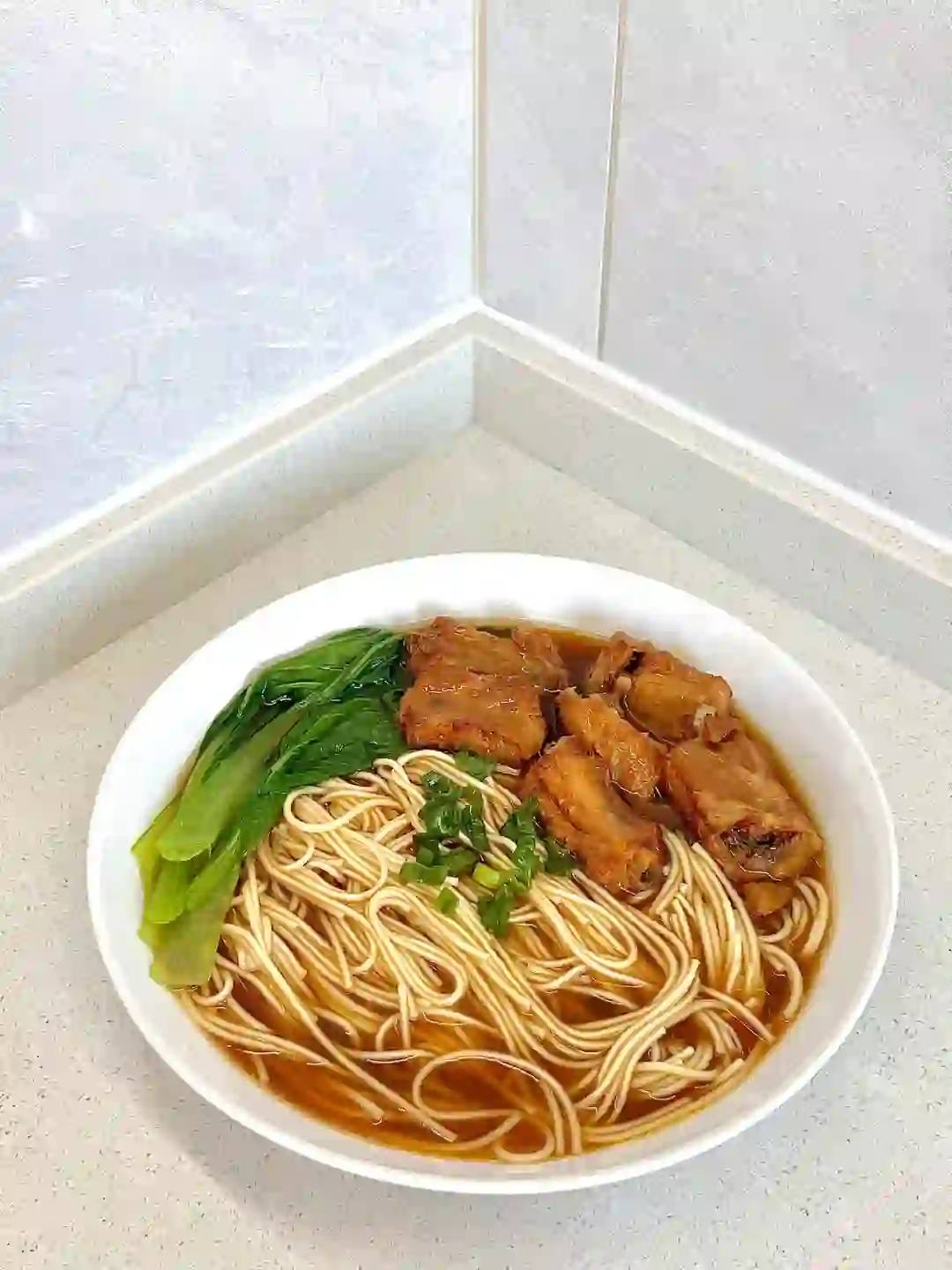 汤都喝光的红烧排骨面🔥太香了！