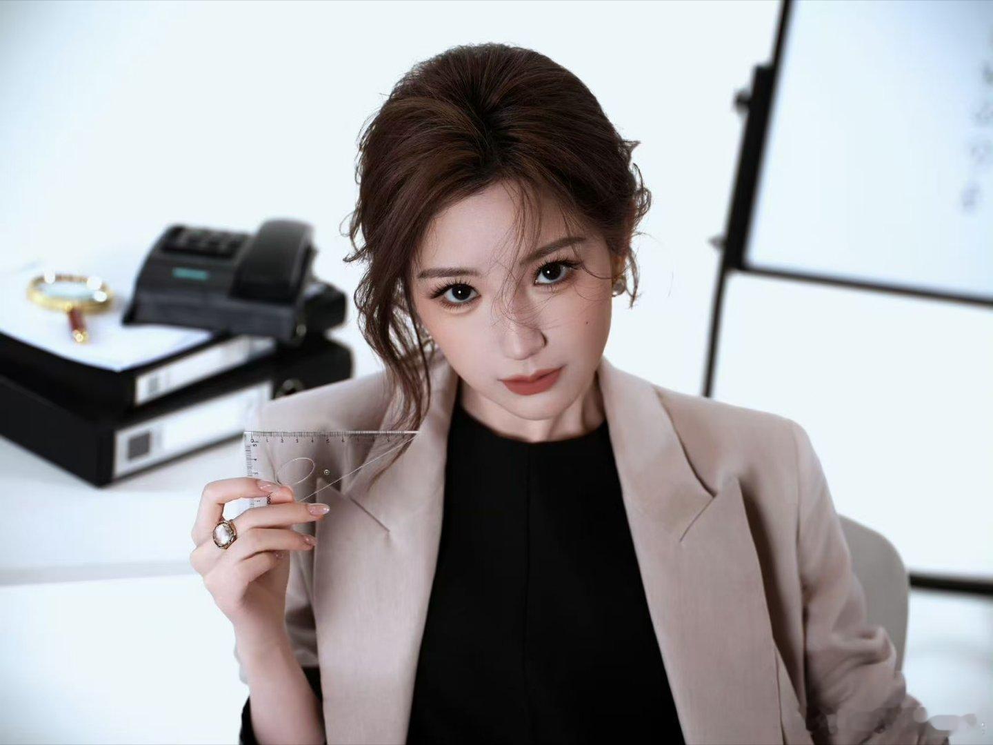 毛晓彤回应出演十日终焉毛晓彤适配度拉满，灵动又有智商，文巧云这个角色简直量身定做