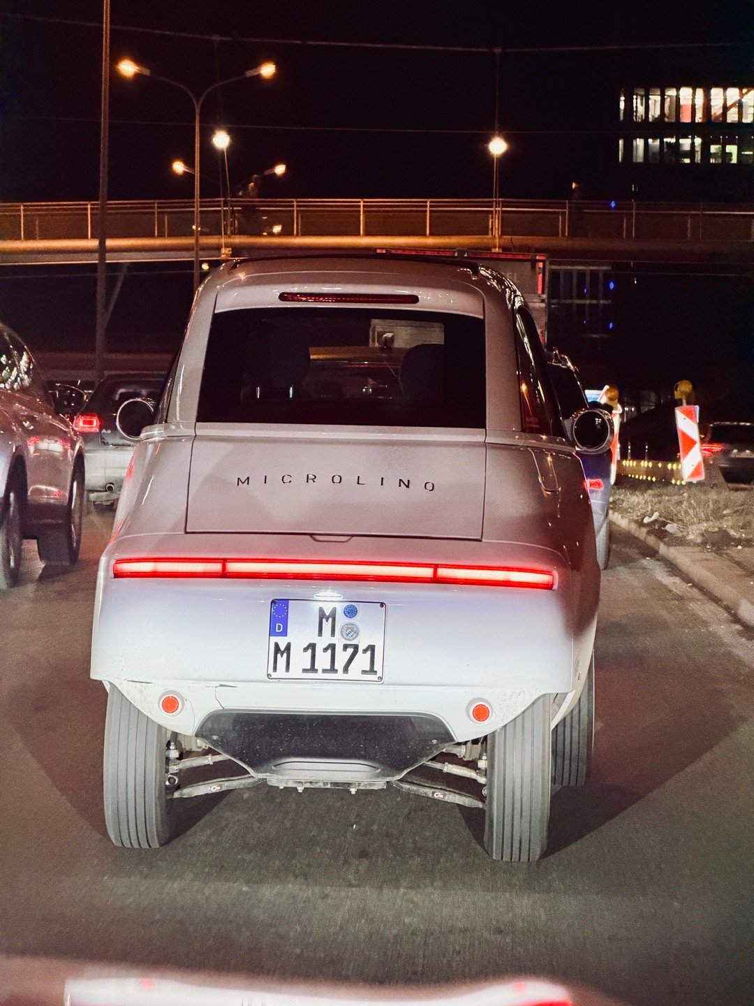 慕尼黑真的有人开这个纯电版宝马蛋上路了