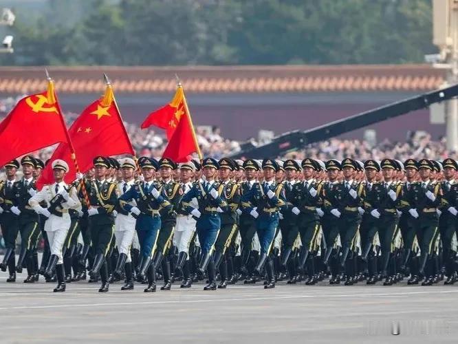 平视不等于无视差异，更非追求对等霸权。它体现为：在经贸谈判中坚持核心利益不退让，