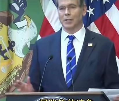 美国财长贝森特表示，现在中美贸易战看似暂时停止了，其实一直在持续着，但是问题在于