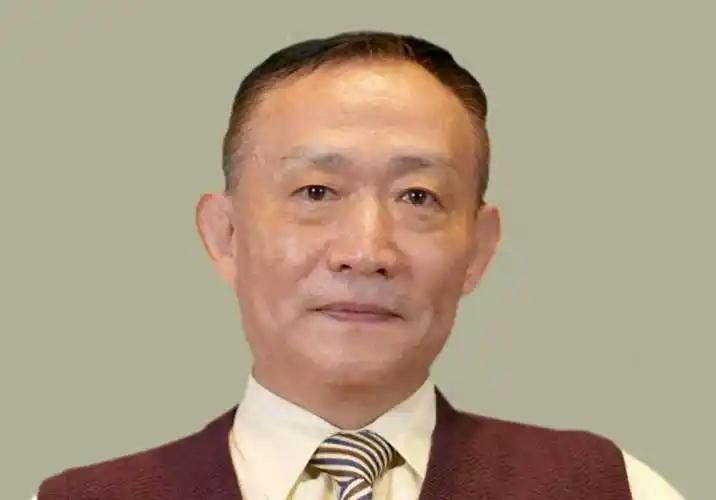 卢麒元提出警示，海归青年提出的十五五规划编制过程里暗藏的华盛顿共识思路。核心风险