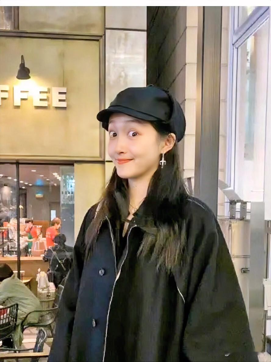我发现一个问题
那就是鹿晗和关晓彤粉丝已经不关心他俩分没分手了，鹿晗粉丝只关心鹿