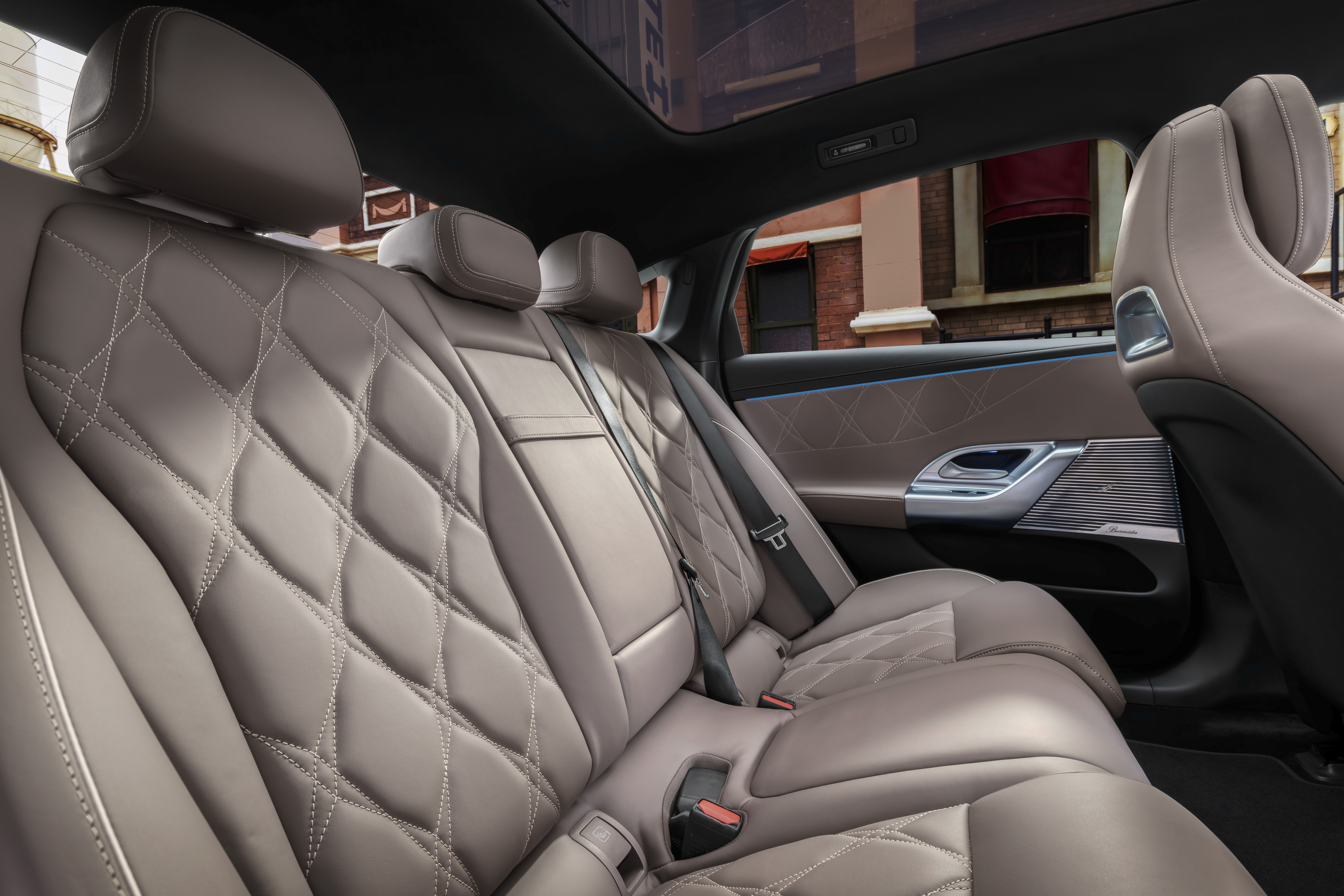 Mercedes-Benz C 400 4MATIC electric AMG 