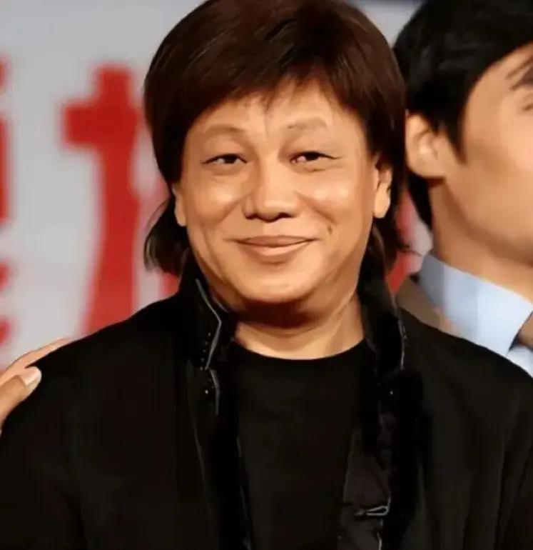 香港四小龙又少一龙！77岁功夫影星梁小龙离世。著名功夫影星、曾在周星驰电影《功夫