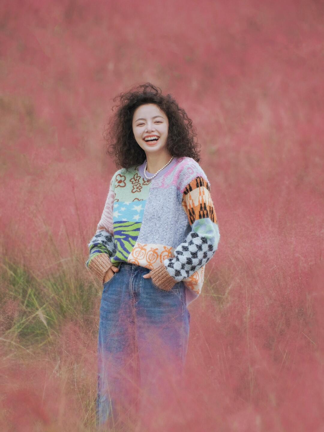 晚霞般绚烂的粉黛草，这样拍也太美啦