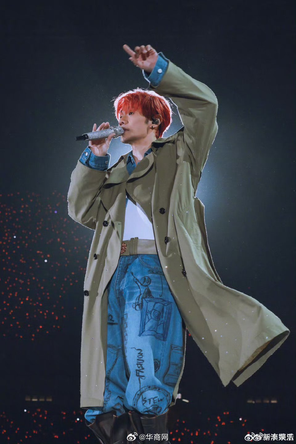 #李荣浩否认抄袭##李荣浩 我没有抄袭# 4月1日，李荣浩发文回应《小眼睛》抄袭