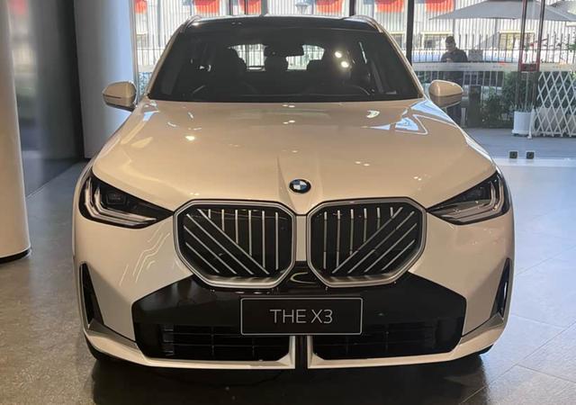 纵观现在的整个国内汽车市场，宝马X3在动力和配置上的优势非常的明显，而且智能化和