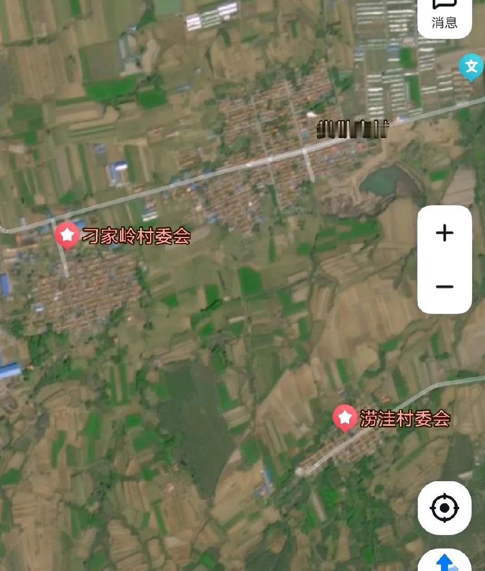 刁家岭村位于青岛胶州市胶西镇西南部，距镇驻地14公里，东与郝家庄相邻，西与高密接