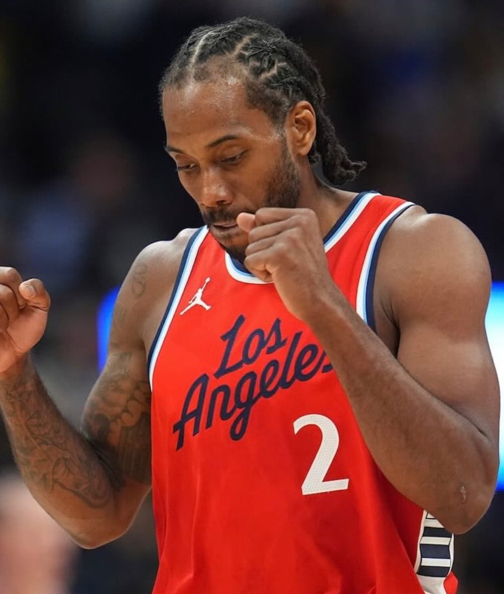 快船37分大胜篮网  快船126-89大胜篮网。在过去的18场比赛中，快船15胜