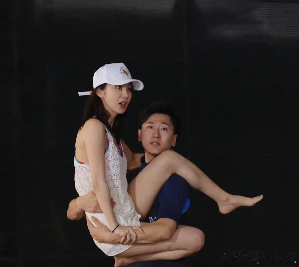 李菲儿是在录综艺吗？牺牲太大，太拼了吧[傻眼] ​​​