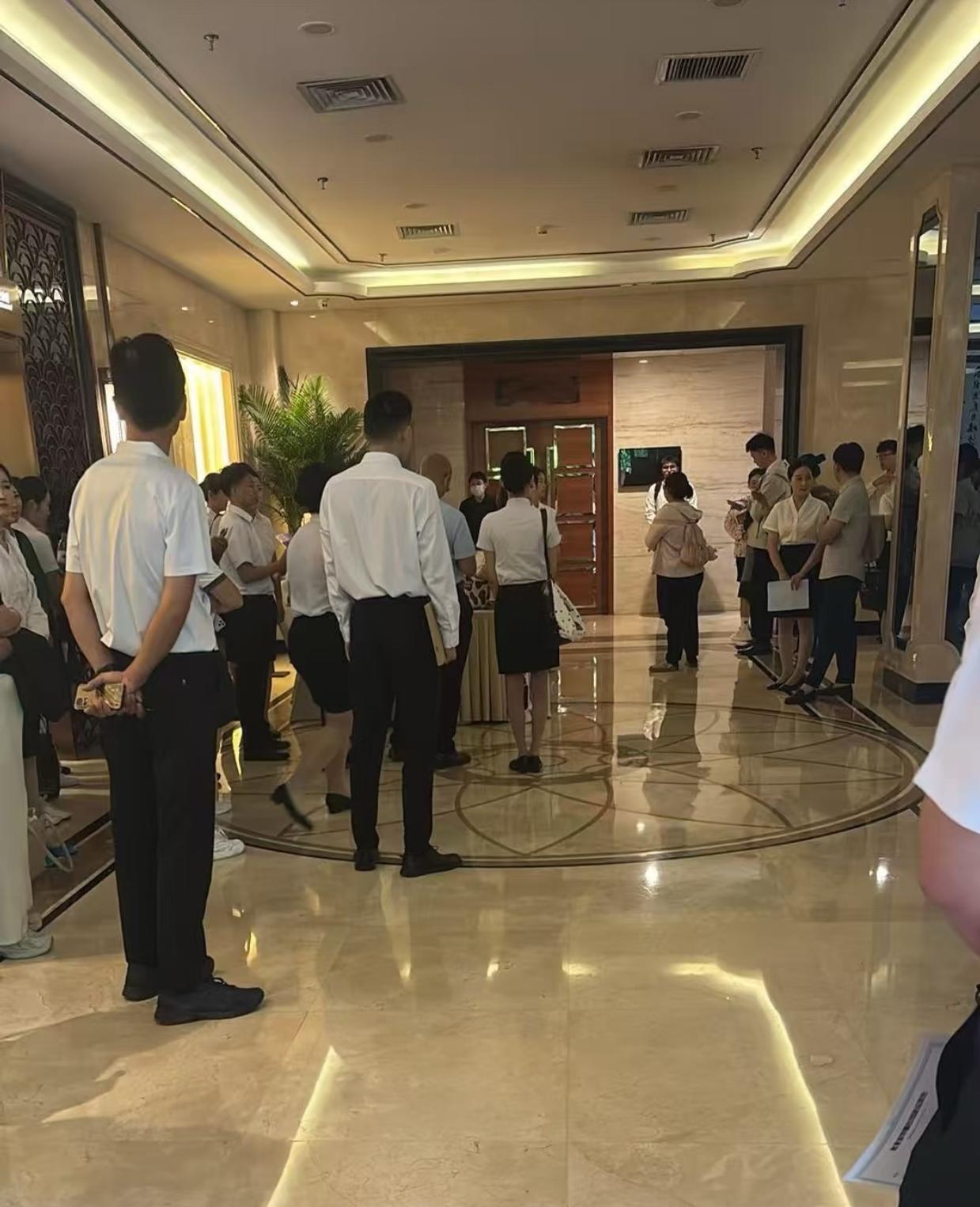 找工作频频被骗？根源从来不是骗子太高明，是人性弱点被拿捏了！
 
年年都有大批求