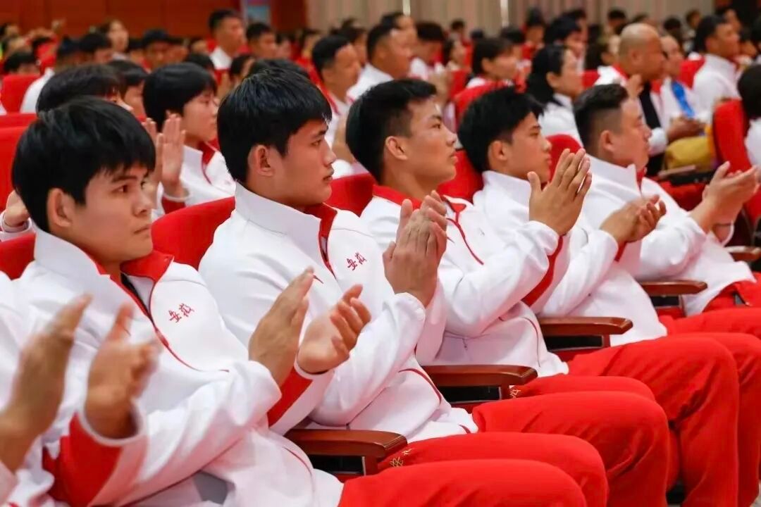 不知不觉已经有这些全运会省队代表团成立暨有些衣服真是冲出屏幕的缤纷，依次：安徽、
